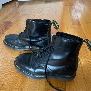 Doc Martens Combat Boot